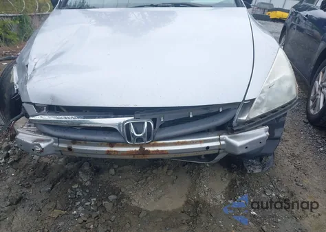 2005 Honda Accord 2.4 Lx from USA, damaged, VIN 1HGCM56465A092260